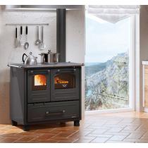 La Nordica FAMILY 4.5 fatüzelésű tűzhely (7,5 kW)