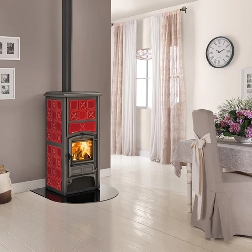 La Nordica LORIET S DSA vízteres fatüzelésű kályha (16,8 kW)