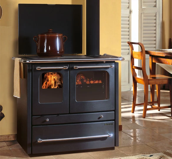 La Nordica TERMOSOVRANA D.S.A. vízteres fatüzelésű tűzhely (13,5 kW)
